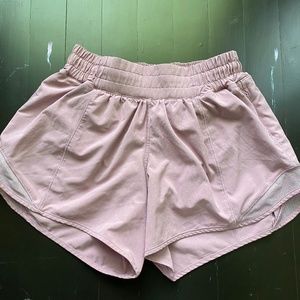 Lululemon *size 4 *inseam 4 (tall)